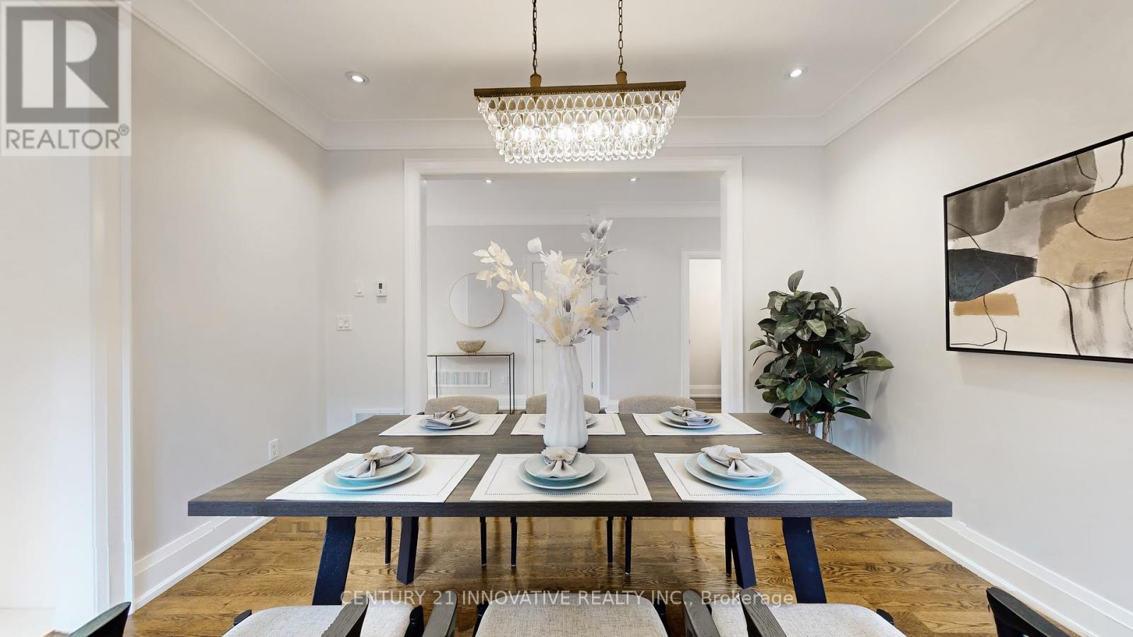 1 Dustan Crescent, Toronto (east York), Ontario