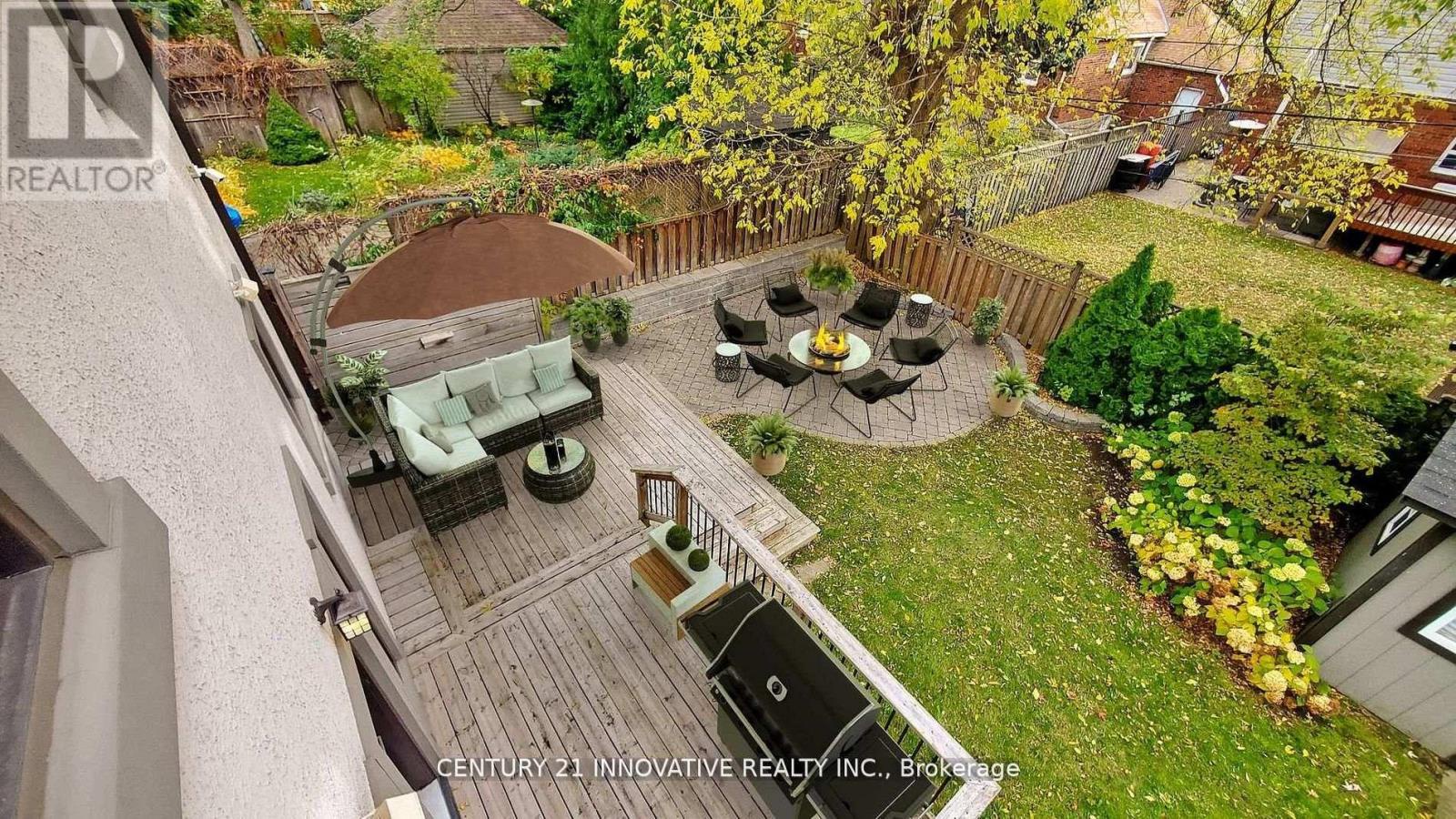 1 Dustan Crescent, Toronto (east York), Ontario