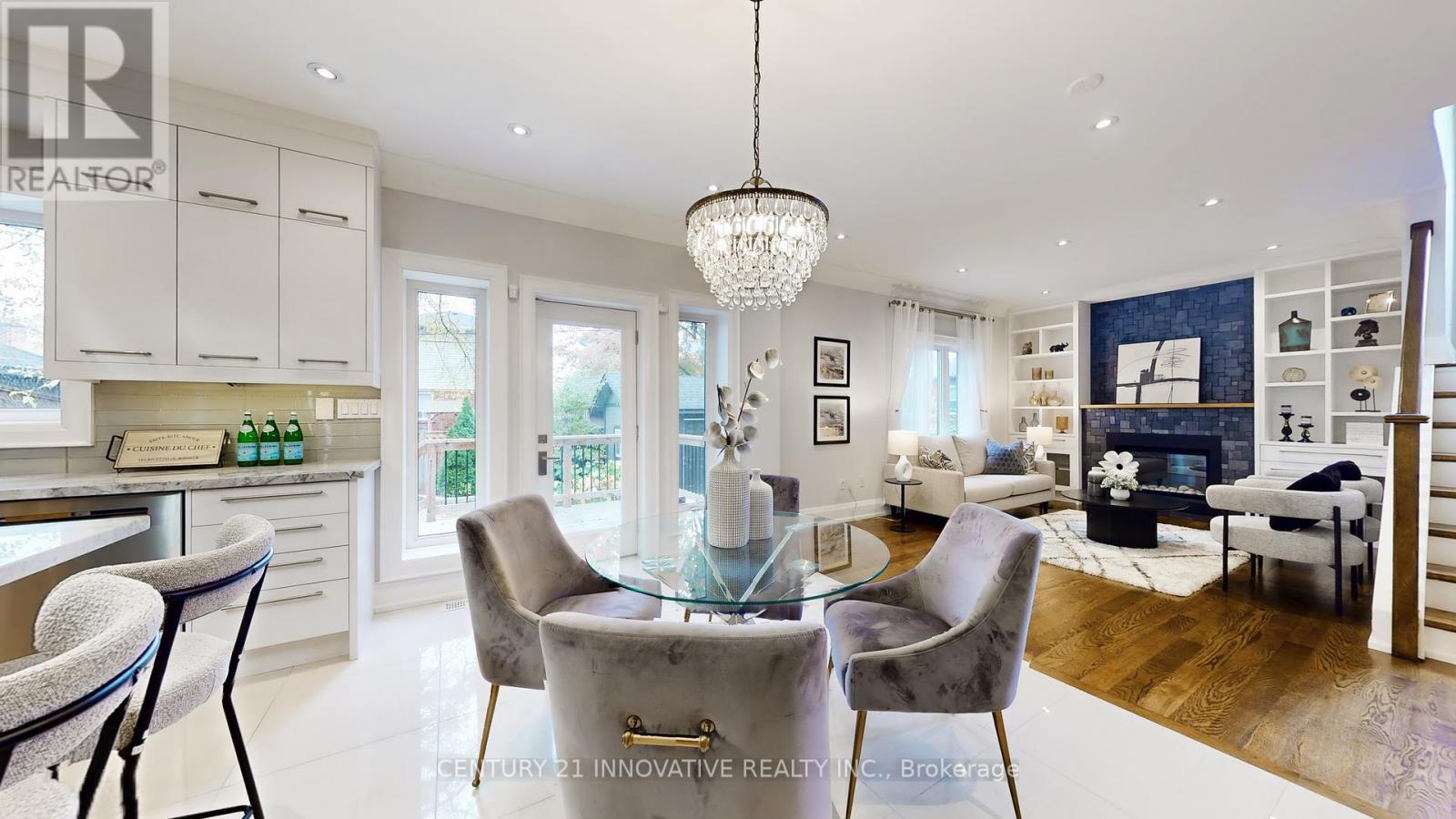 1 Dustan Crescent, Toronto (east York), Ontario