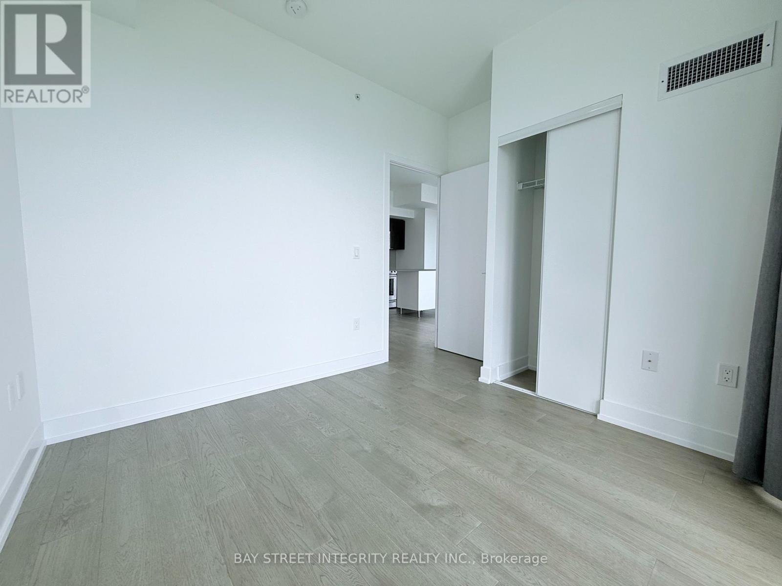 2418 - 30 Shore Breeze Drive, Toronto (mimico), Ontario