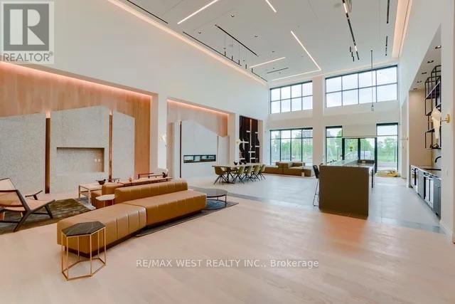 218 - 60 George Butchart Drive, Toronto (downsview-roding-cfb), Ontario