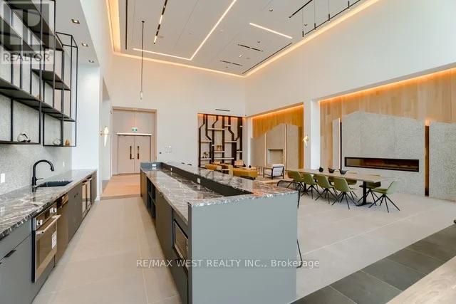 218 - 60 George Butchart Drive, Toronto (downsview-roding-cfb), Ontario