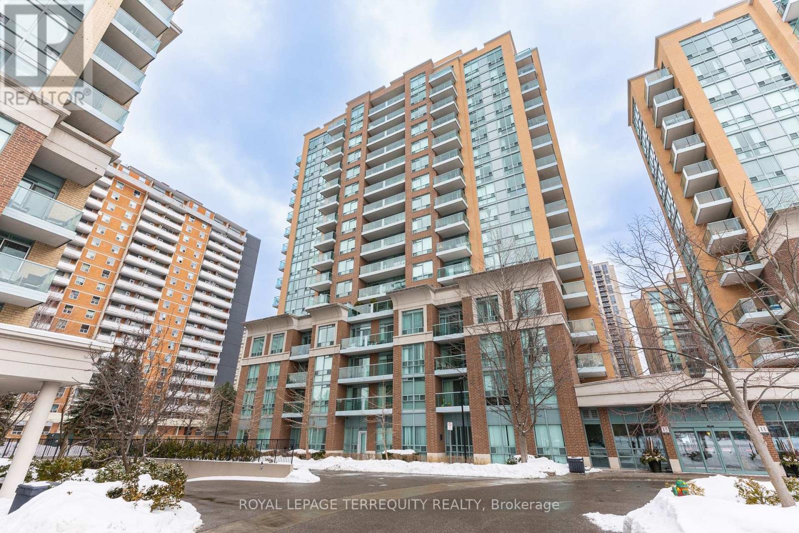 1005 - 15 Michael Power Place, Toronto (islington-city Centre West), Ontario