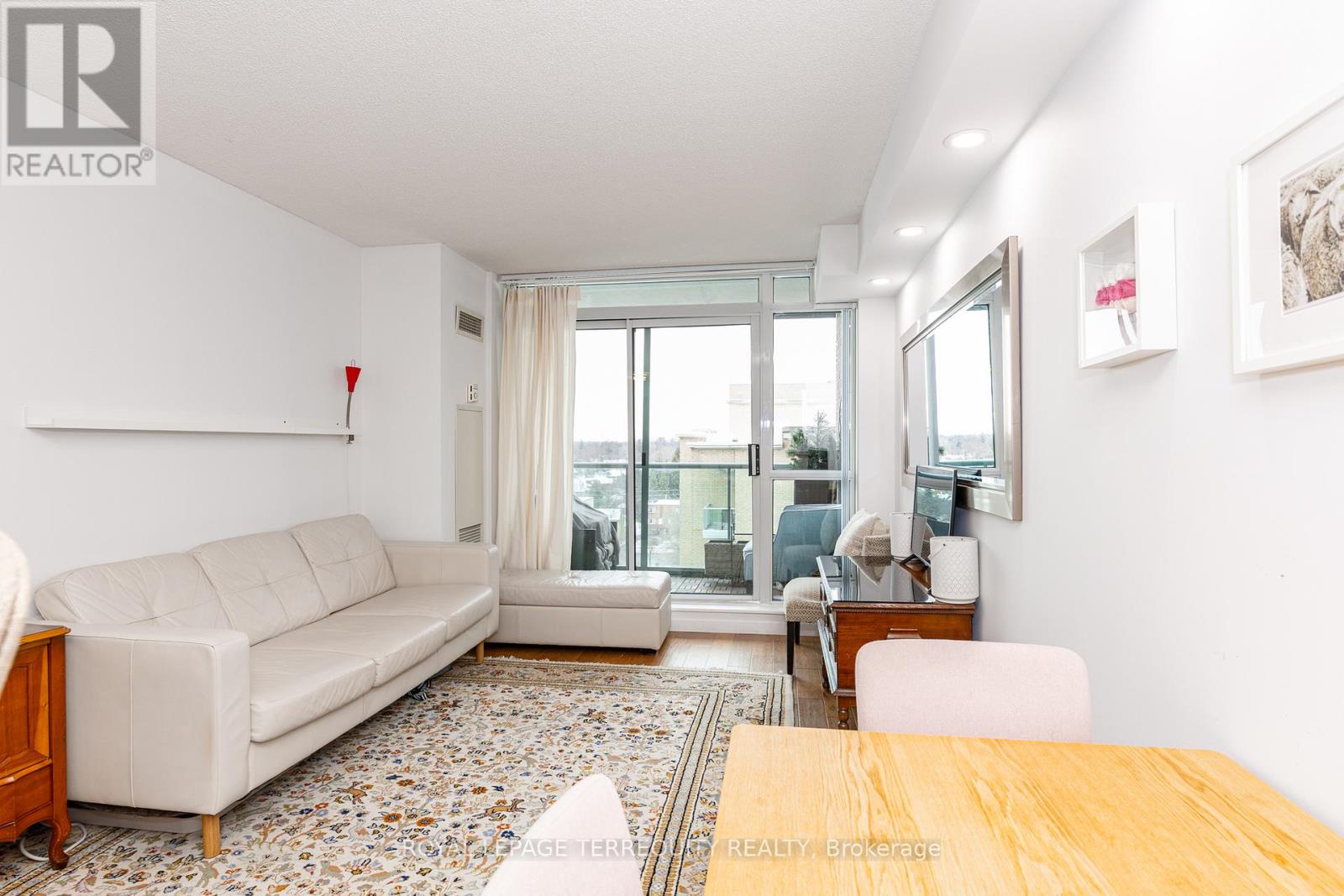 1005 - 15 Michael Power Place, Toronto (islington-city Centre West), Ontario