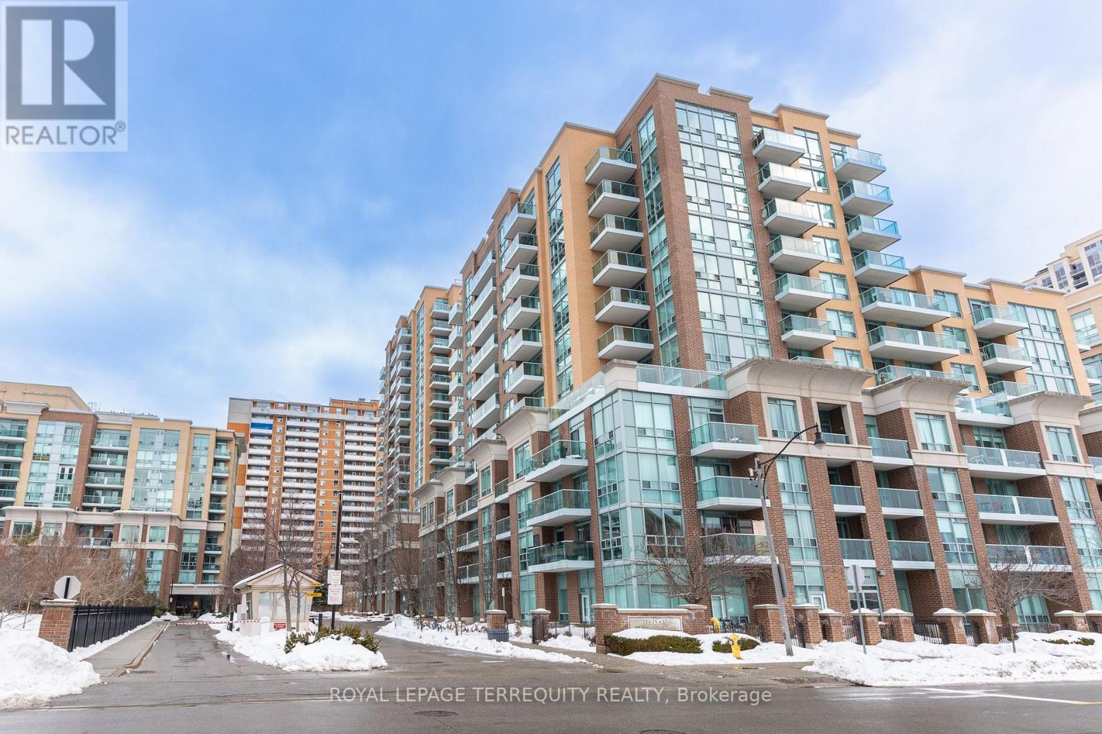 1005 - 15 Michael Power Place, Toronto (islington-city Centre West), Ontario