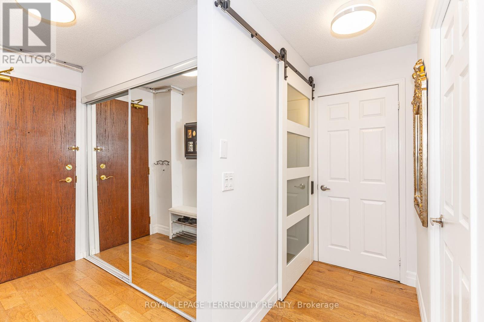 1005 - 15 Michael Power Place, Toronto (islington-city Centre West), Ontario