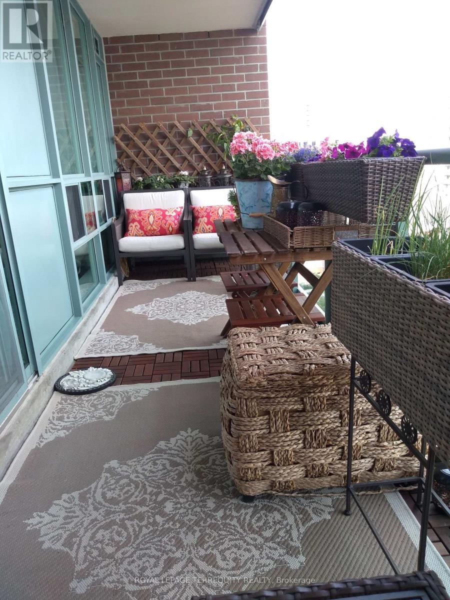 1005 - 15 Michael Power Place, Toronto (islington-city Centre West), Ontario