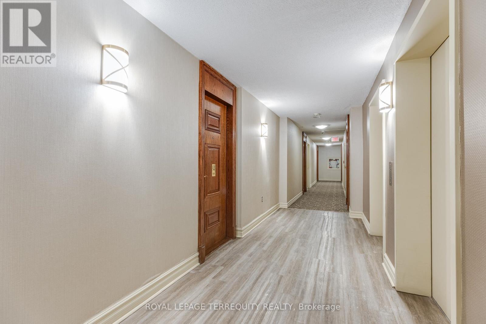 1005 - 15 Michael Power Place, Toronto (islington-city Centre West), Ontario