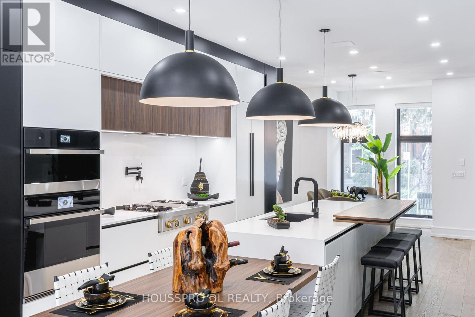 82 Major Street, Toronto (university), Ontario