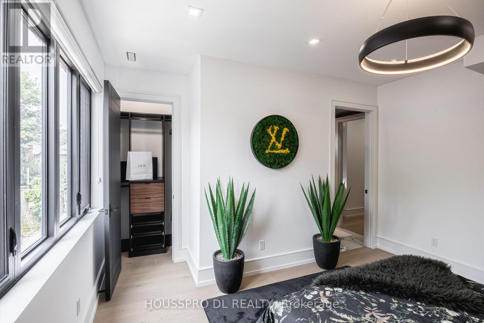 82 Major Street, Toronto (university), Ontario