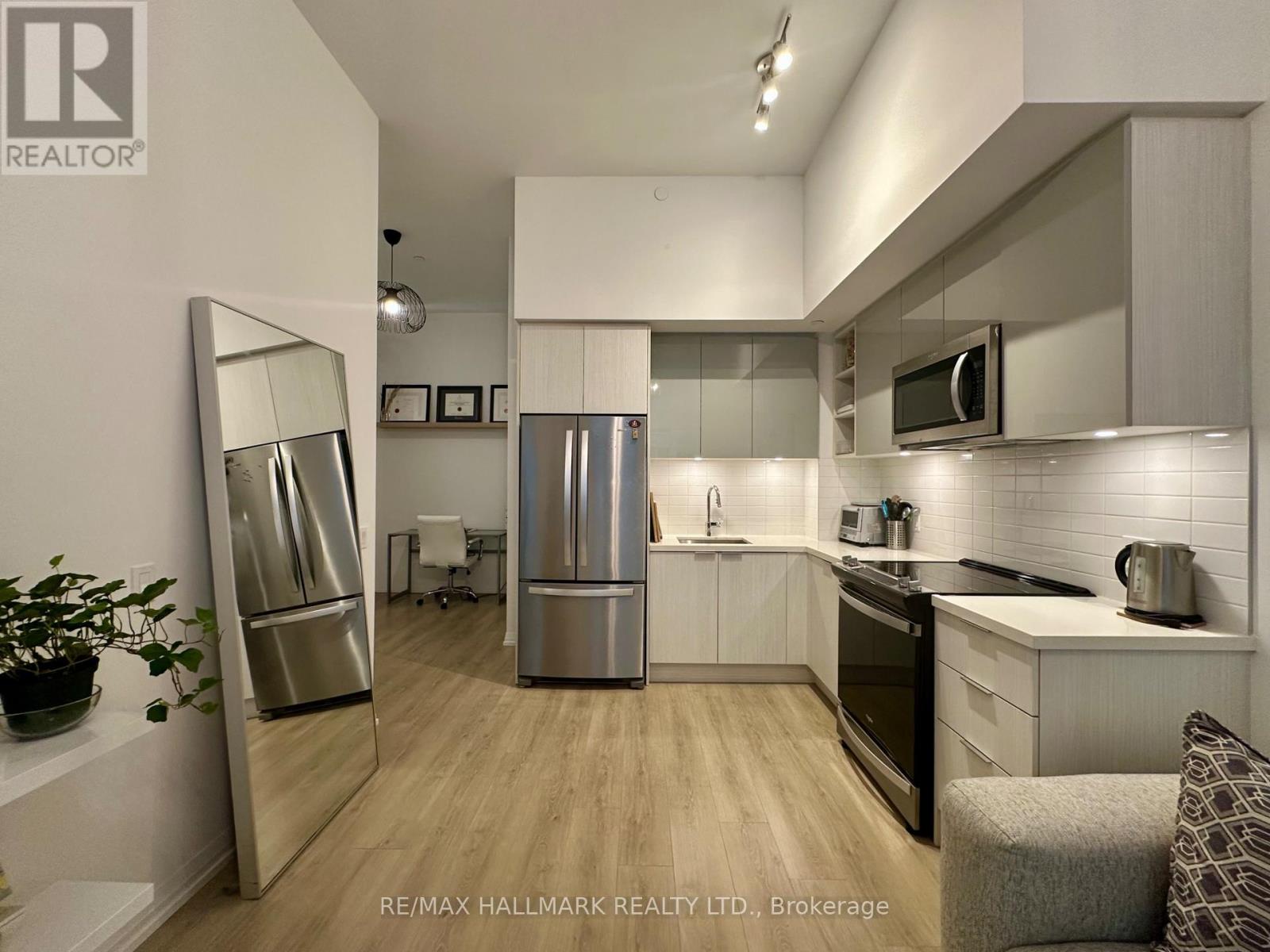 214 - 50 Dunfield Avenue, Toronto (mount Pleasant West), Ontario