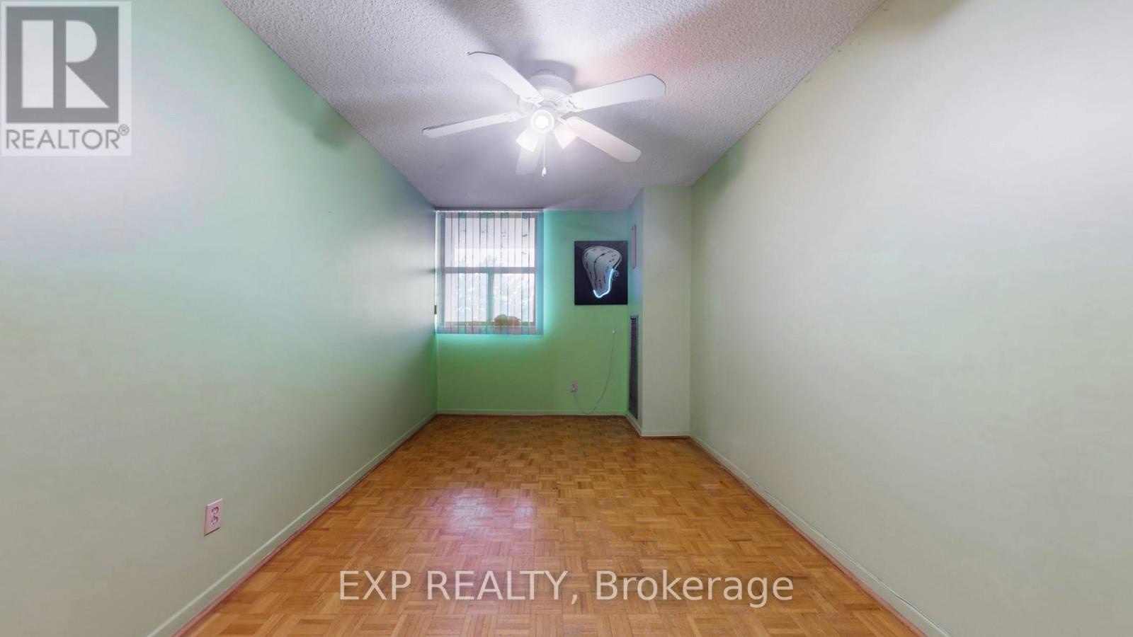 301 - 10 Tangreen Court, Toronto (newtonbrook West), Ontario