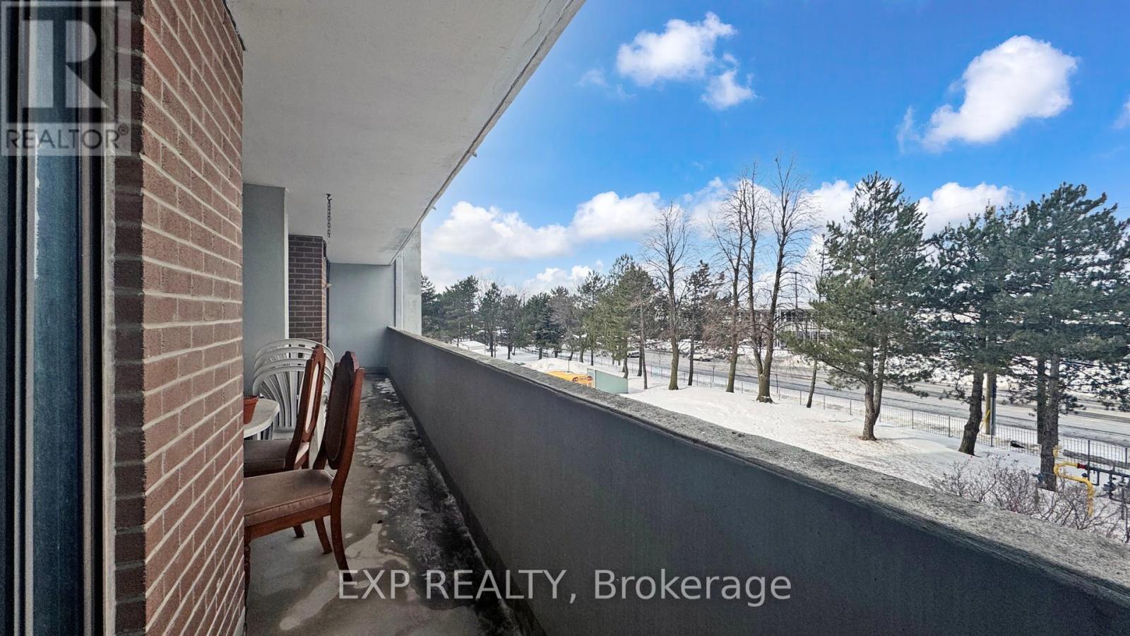 301 - 10 Tangreen Court, Toronto (newtonbrook West), Ontario