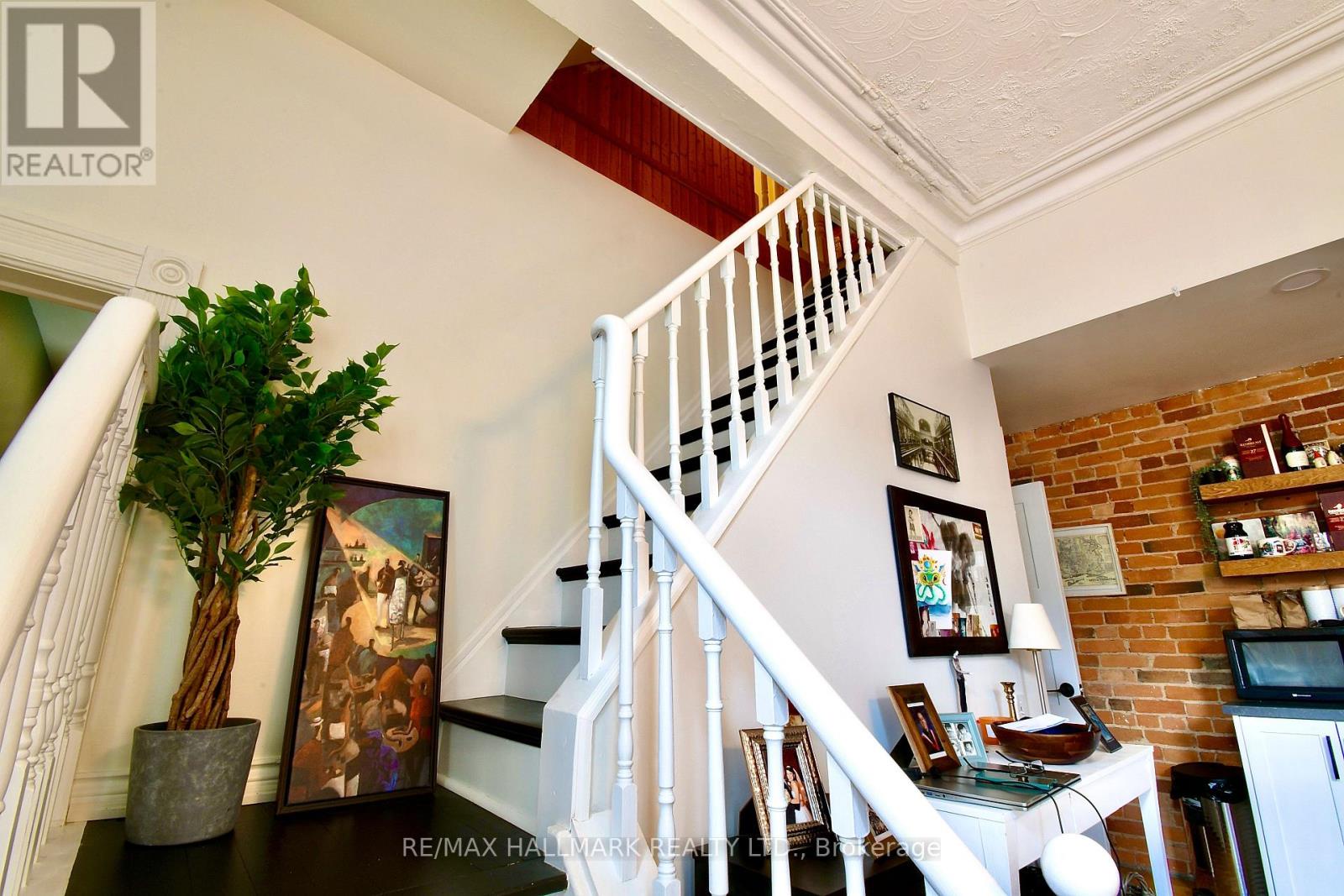 34 River Street, Toronto (regent Park), Ontario