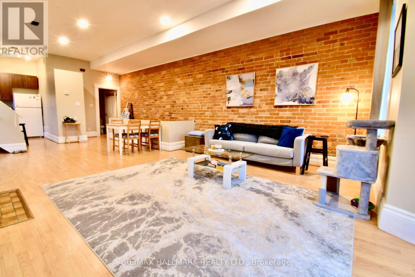 34 River Street, Toronto (regent Park), Ontario