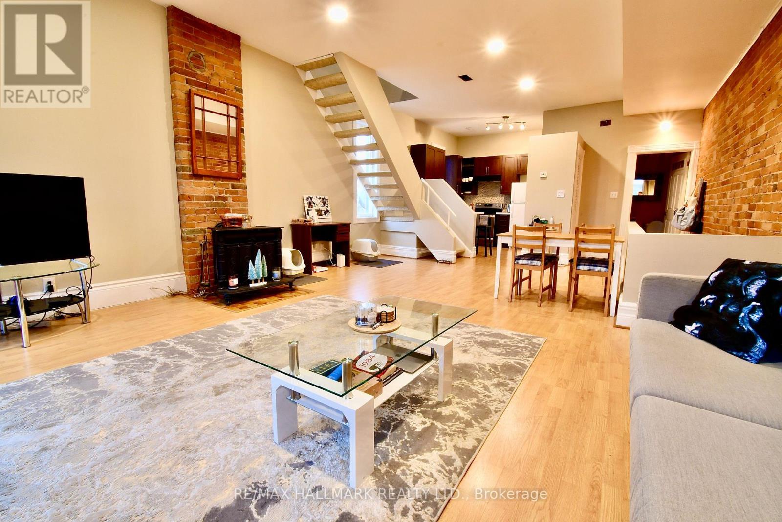 34 River Street, Toronto (regent Park), Ontario