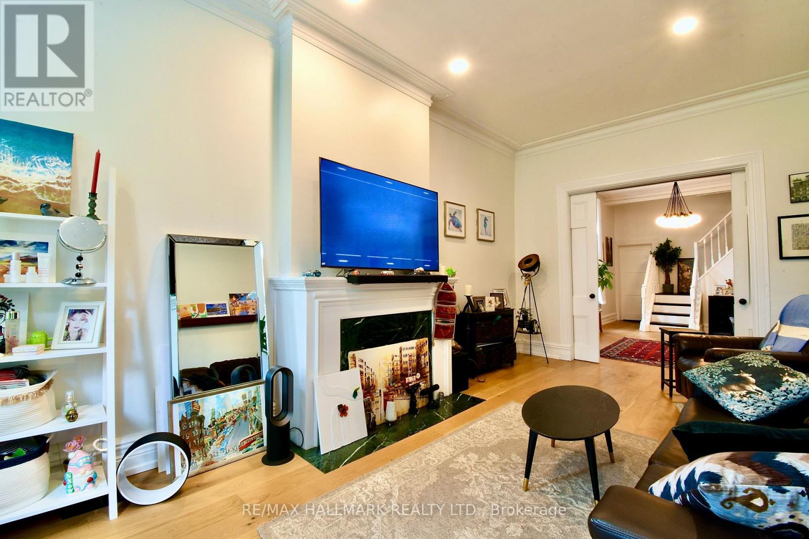 34 River Street, Toronto (regent Park), Ontario