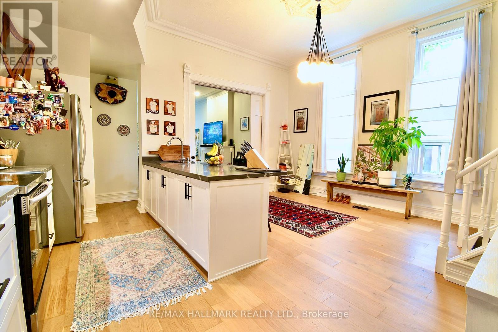 34 River Street, Toronto (regent Park), Ontario