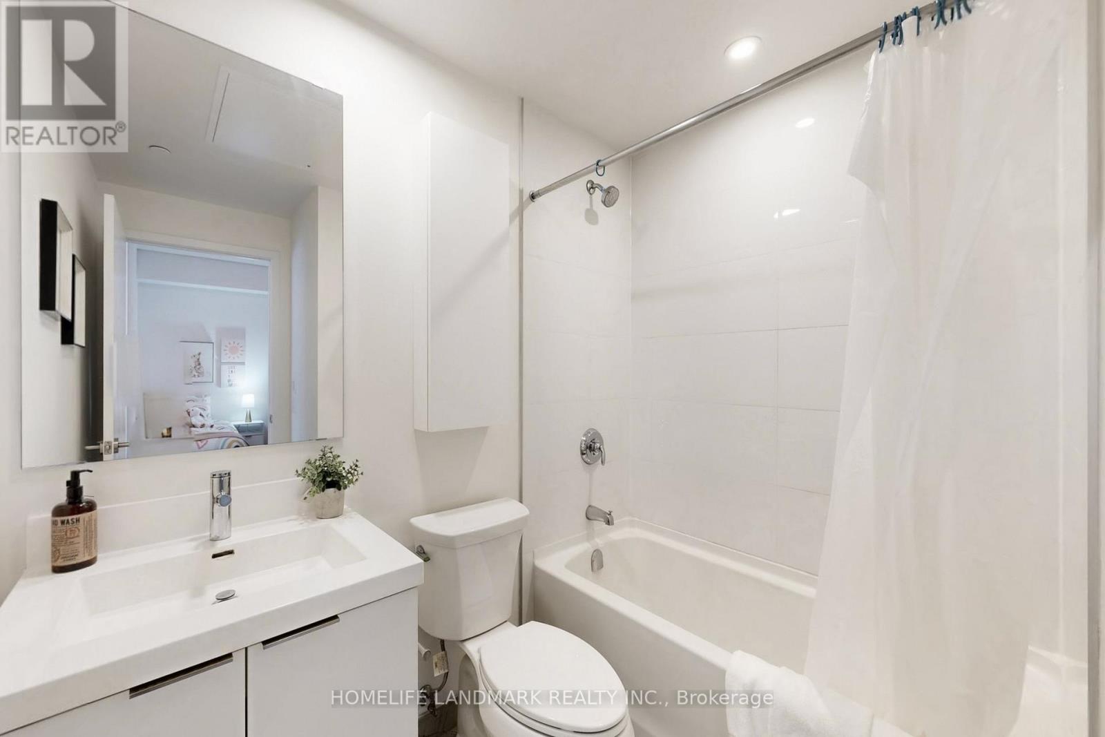 320 - 50 Oneill Road, Toronto (banbury-don Mills), Ontario