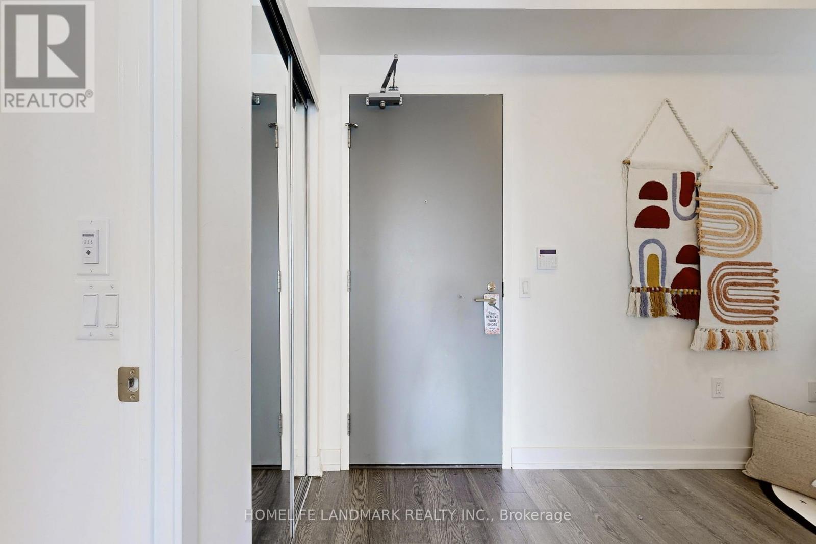 320 - 50 Oneill Road, Toronto (banbury-don Mills), Ontario