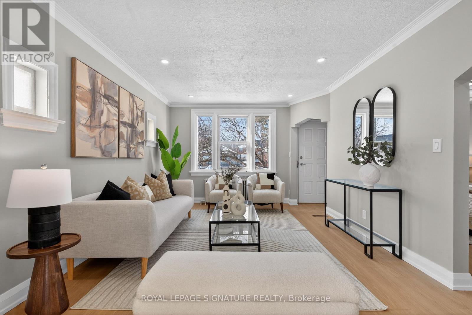 3 Wanstead Avenue, Toronto (oakridge), Ontario