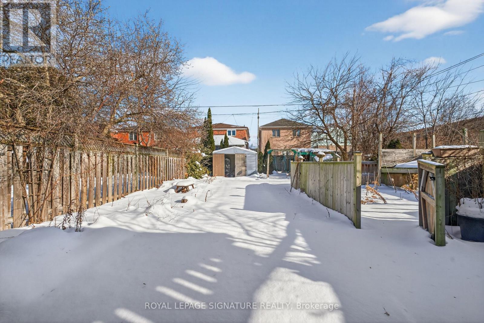 3 Wanstead Avenue, Toronto (oakridge), Ontario