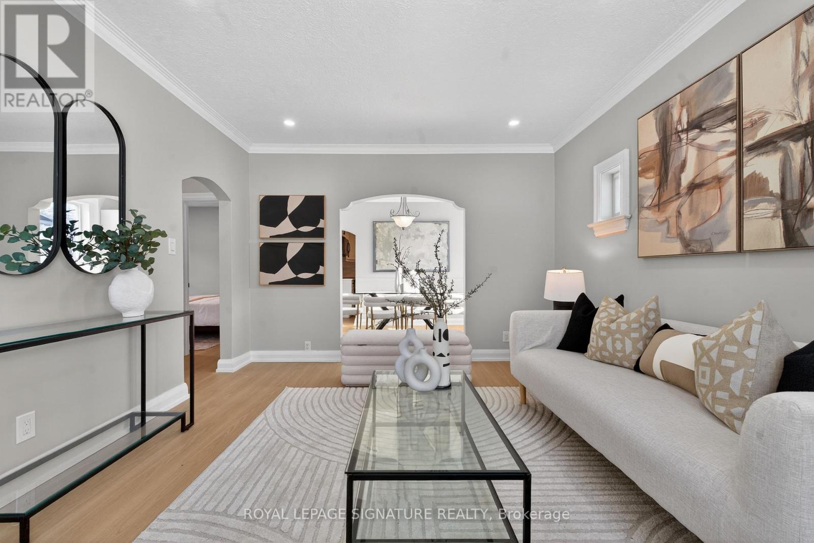 3 Wanstead Avenue, Toronto (oakridge), Ontario