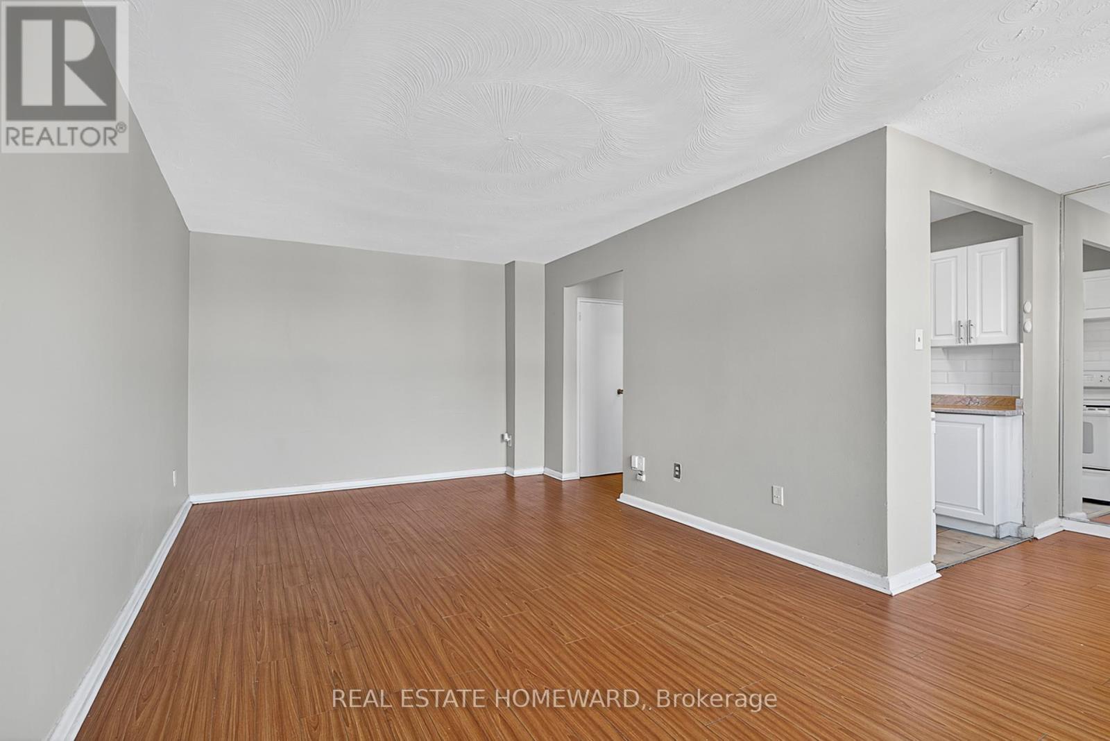 708 - 915 Midland Avenue, Toronto (eglinton East), Ontario