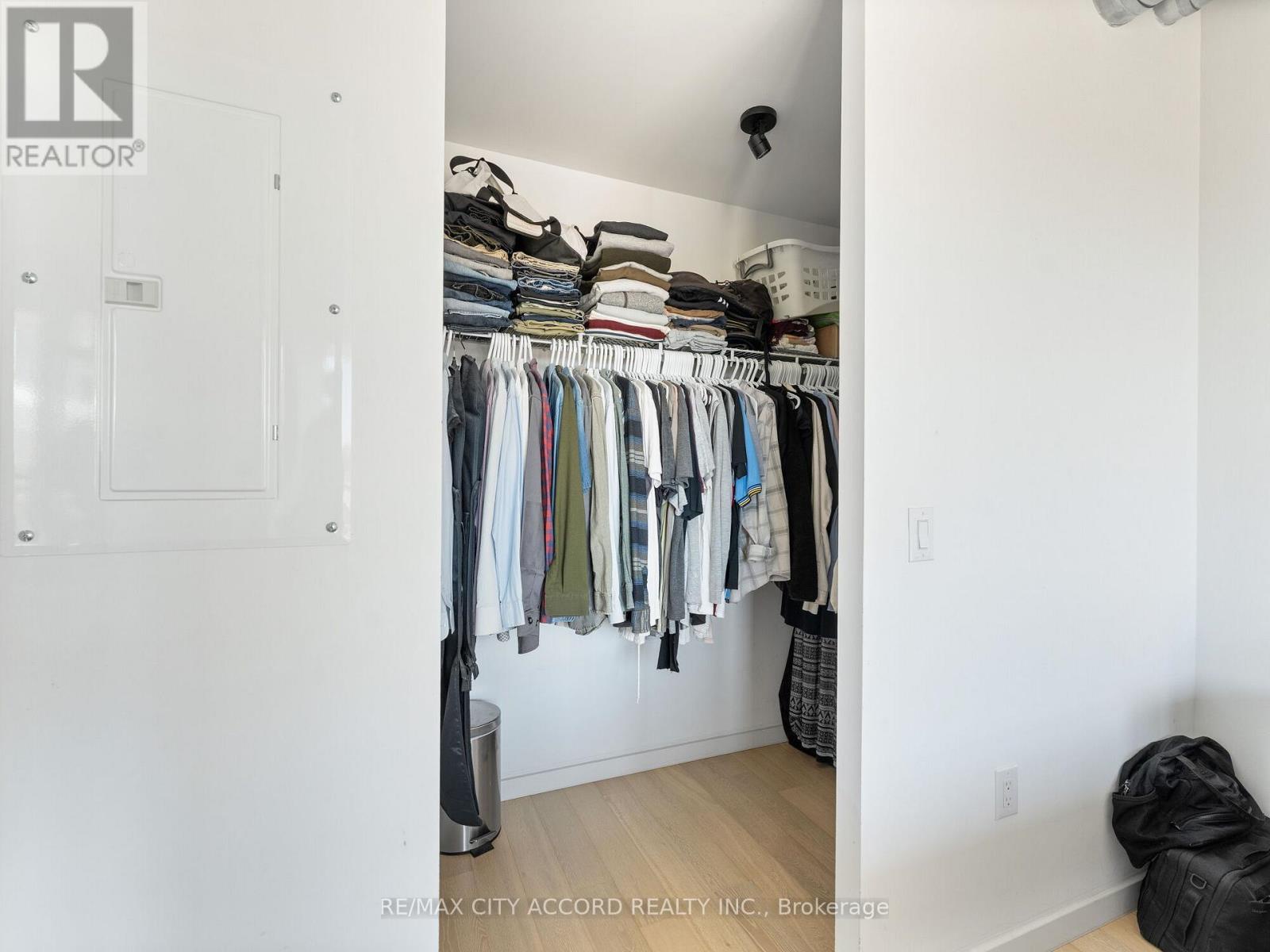 305 - 170 Bayview Avenue, Toronto (moss Park), Ontario