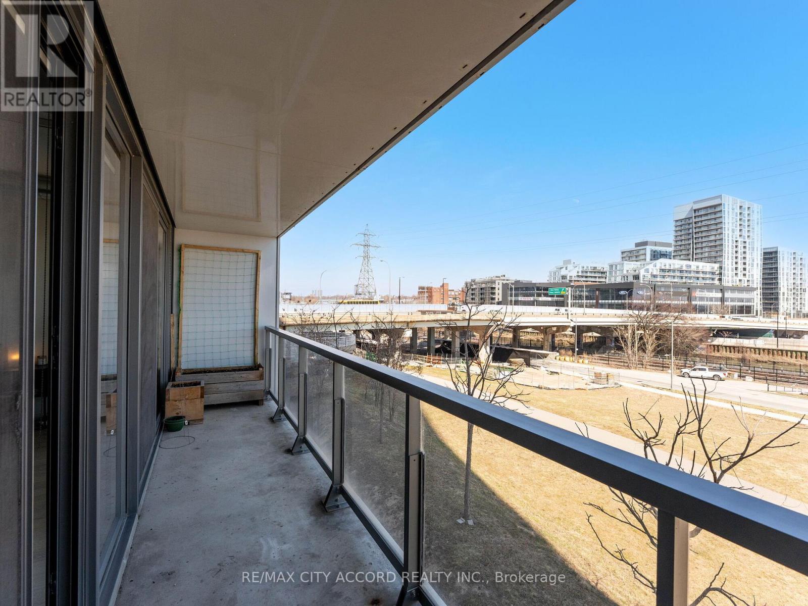 305 - 170 Bayview Avenue, Toronto (moss Park), Ontario