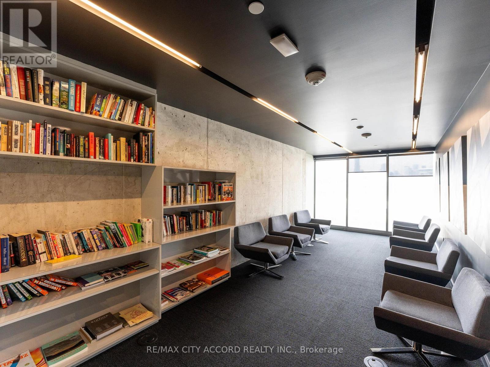 305 - 170 Bayview Avenue, Toronto (moss Park), Ontario