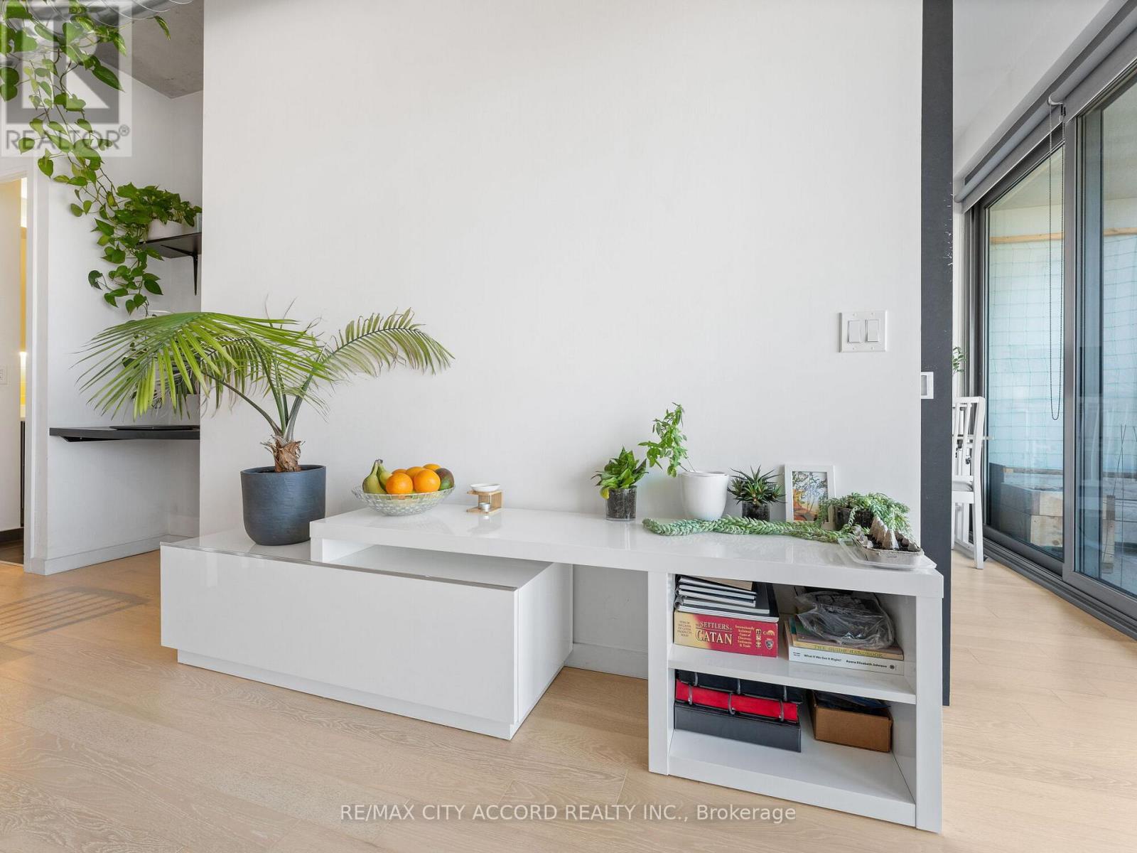 305 - 170 Bayview Avenue, Toronto (moss Park), Ontario