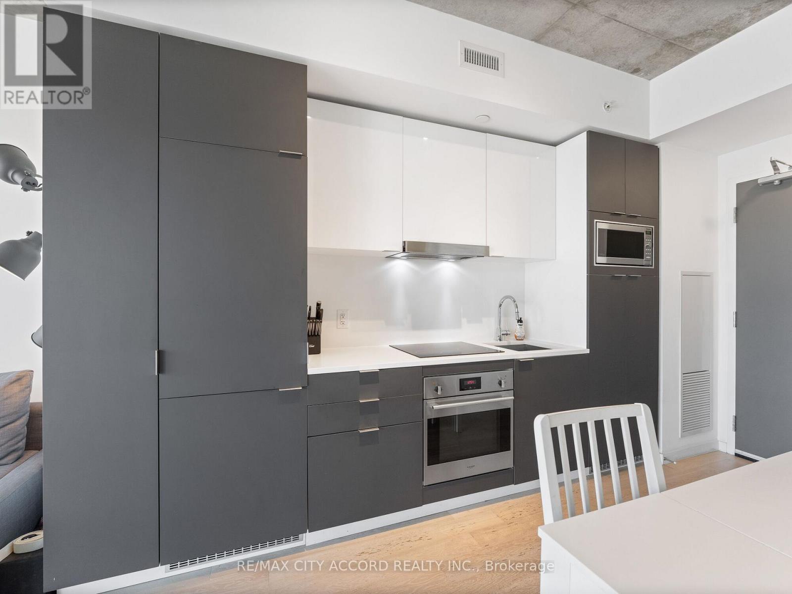 305 - 170 Bayview Avenue, Toronto (moss Park), Ontario