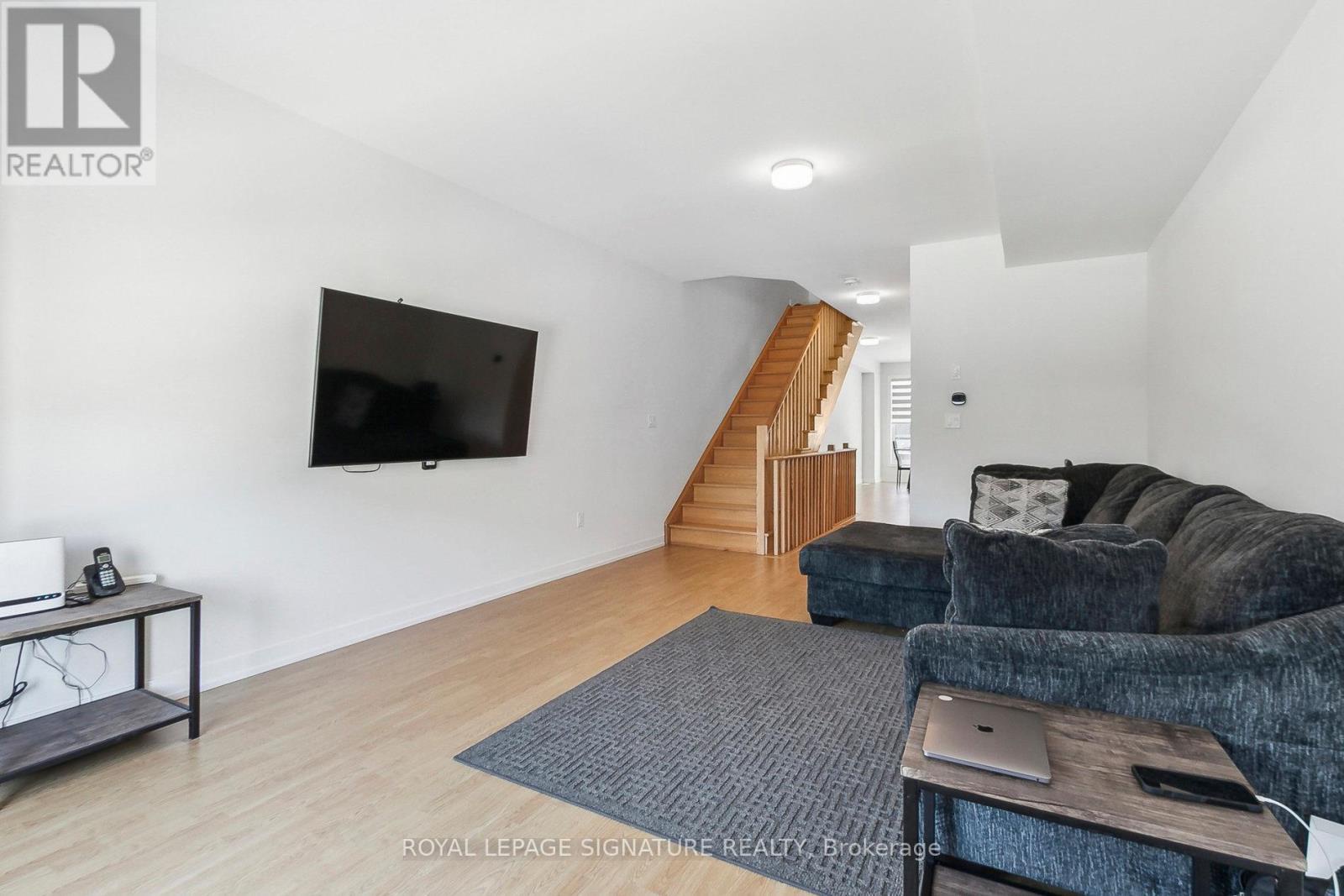 65 Akil Thomas Gardens, Toronto (bendale), Ontario