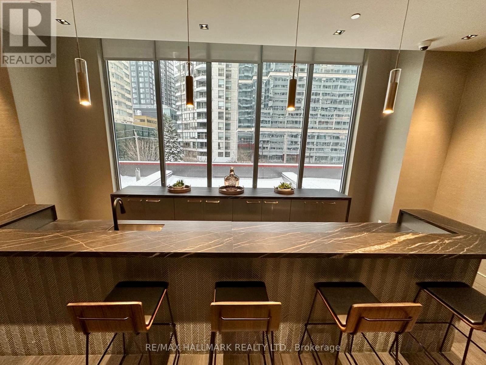 214 - 50 Dunfield Avenue, Toronto (mount Pleasant West), Ontario