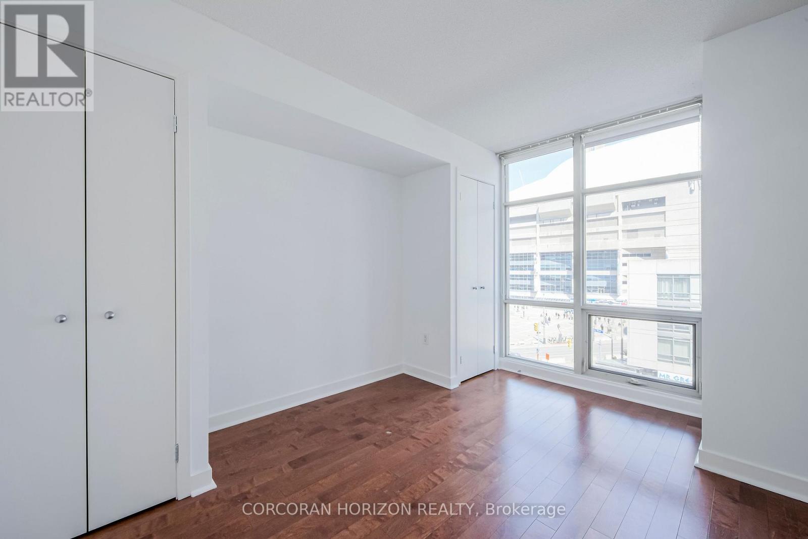 609 - 10 Navy Wharf Court, Toronto (waterfront Communities), Ontario