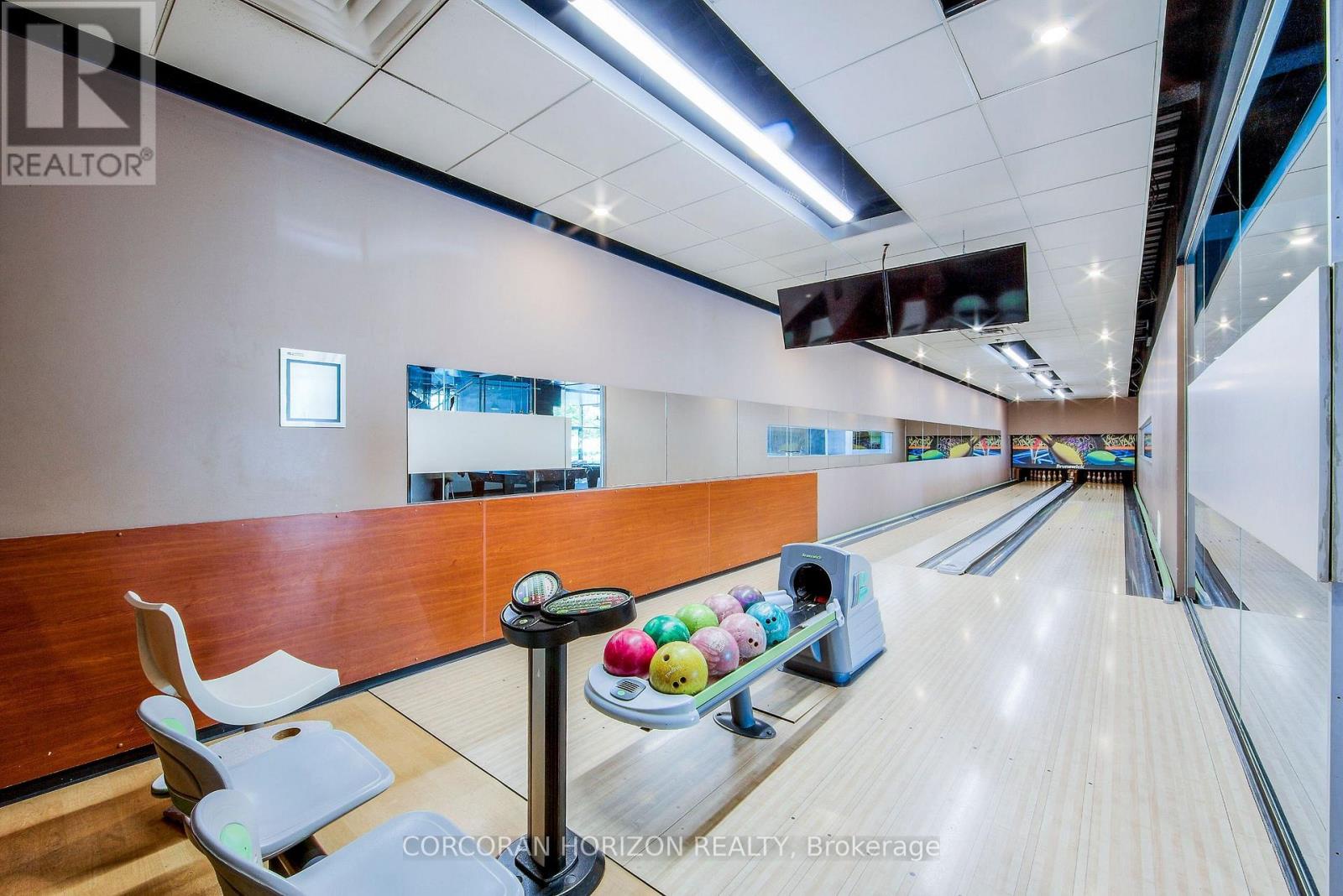 609 - 10 Navy Wharf Court, Toronto (waterfront Communities), Ontario