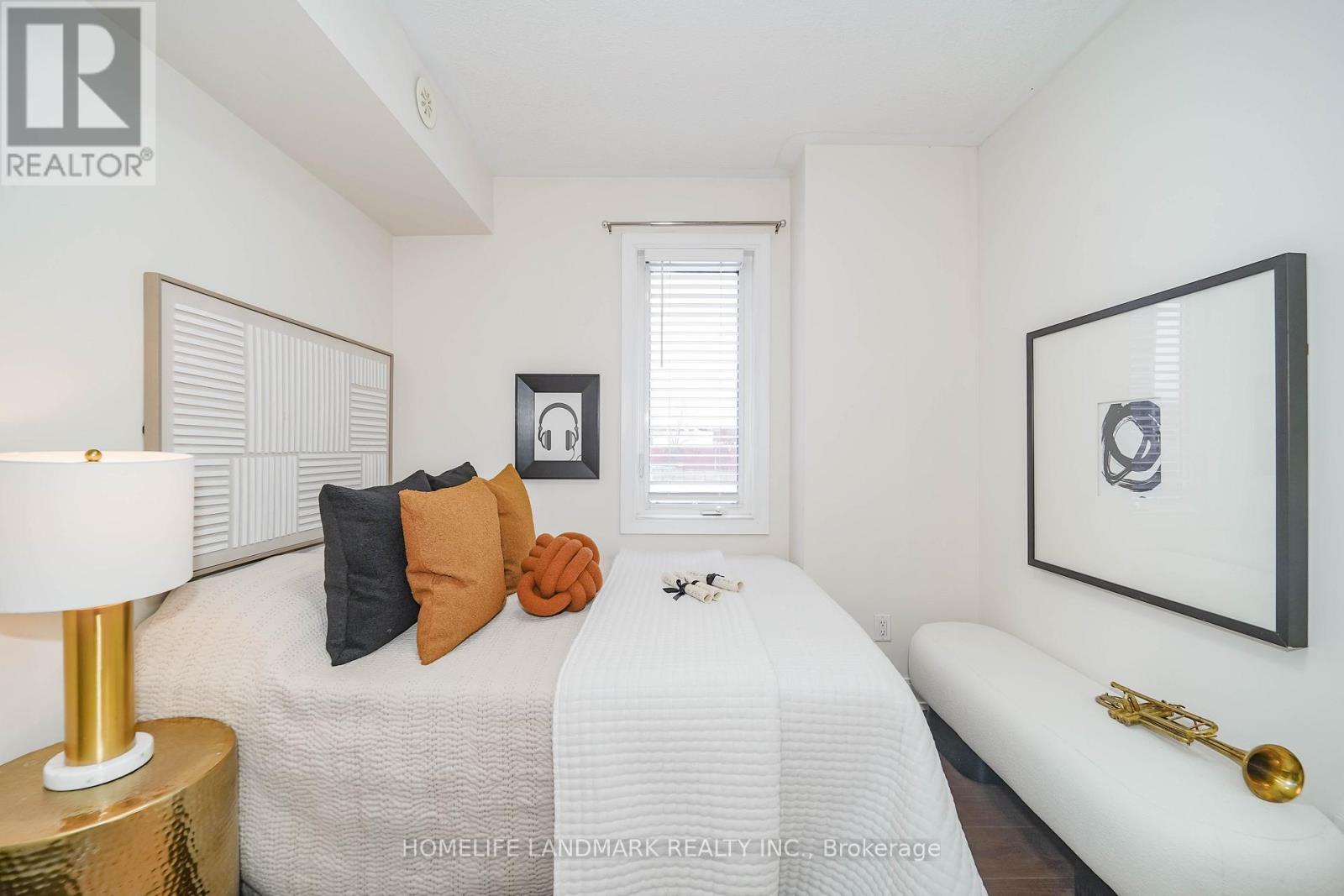 Th47 - 315 Village Green Square, Toronto (agincourt South-malvern West), Ontario