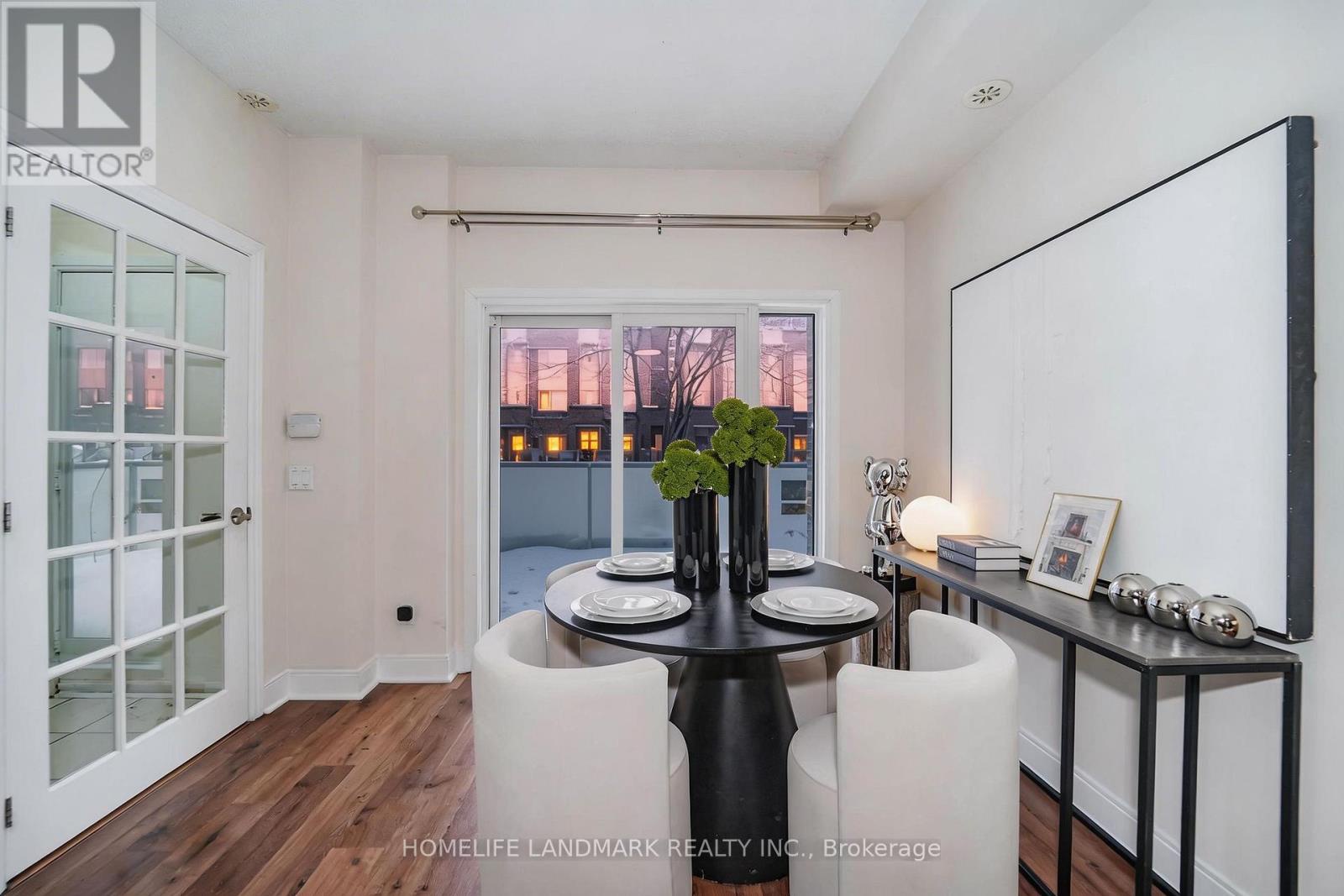 Th47 - 315 Village Green Square, Toronto (agincourt South-malvern West), Ontario