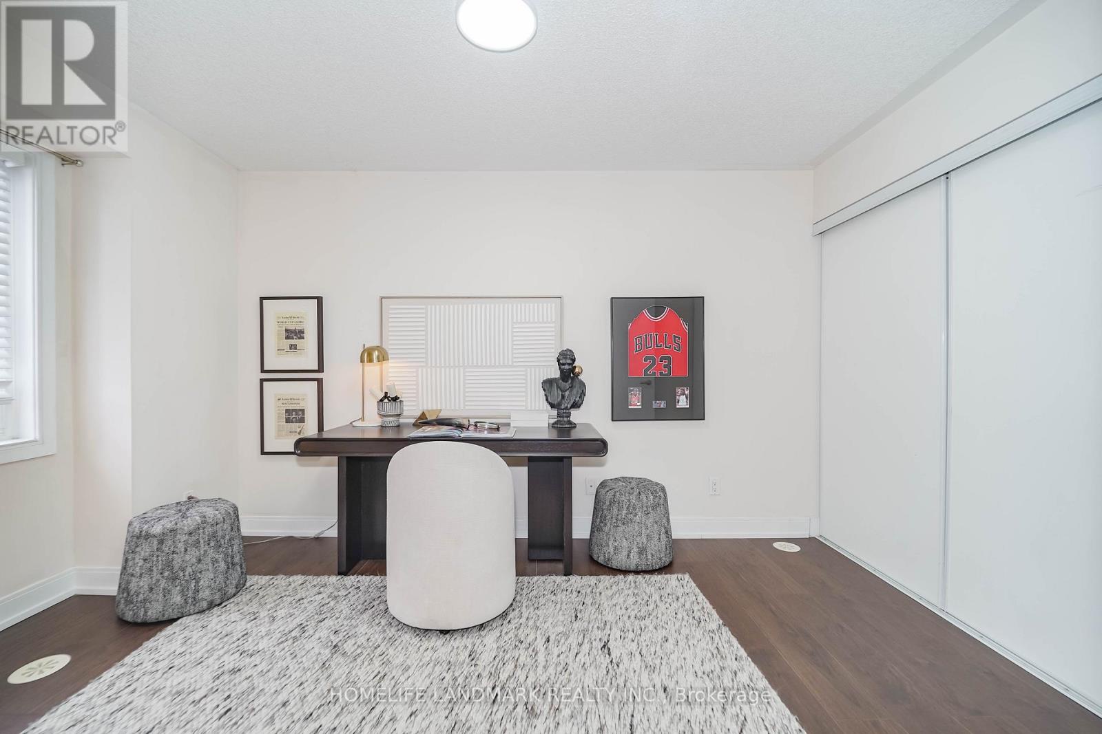 Th47 - 315 Village Green Square, Toronto (agincourt South-malvern West), Ontario