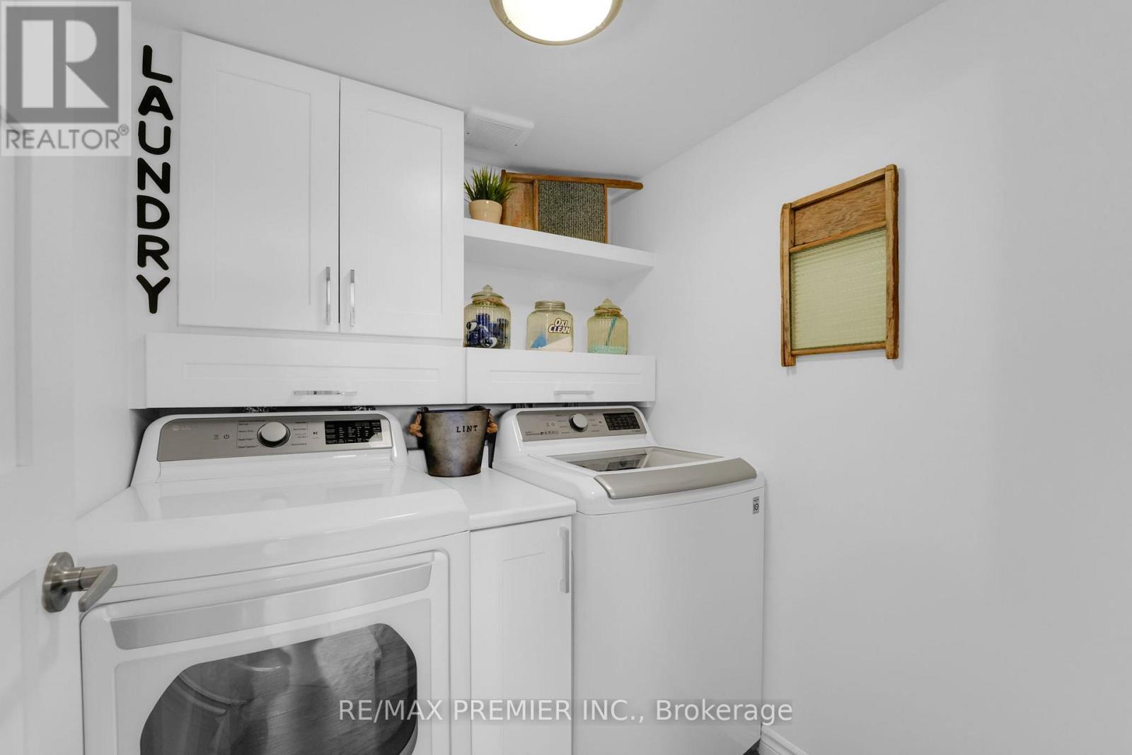 904 - 250 Scarlett Road, Toronto (rockcliffe-smythe), Ontario