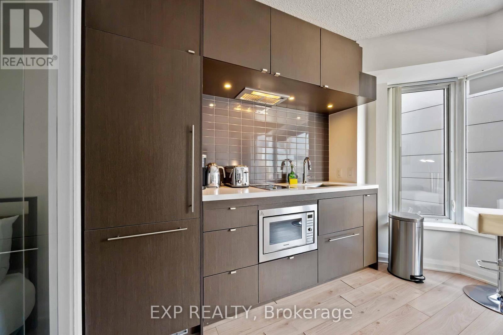 1106 - 155 Yorkville Avenue, Toronto (annex), Ontario