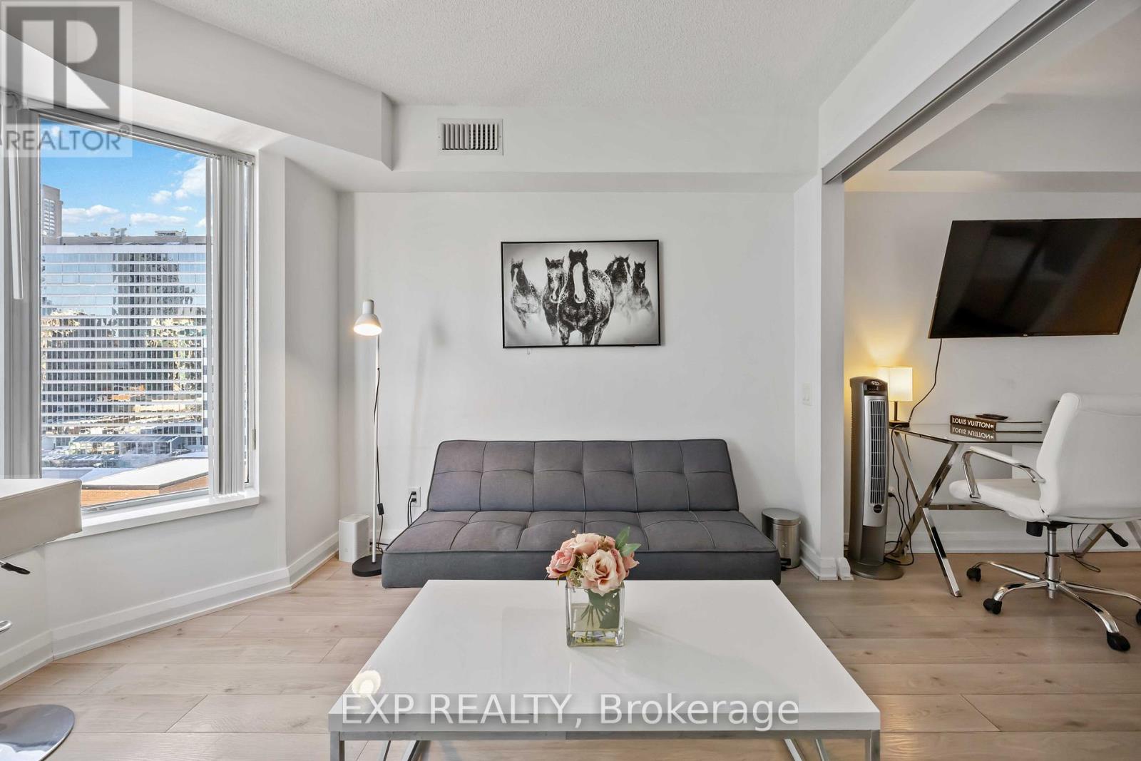 1106 - 155 Yorkville Avenue, Toronto (annex), Ontario