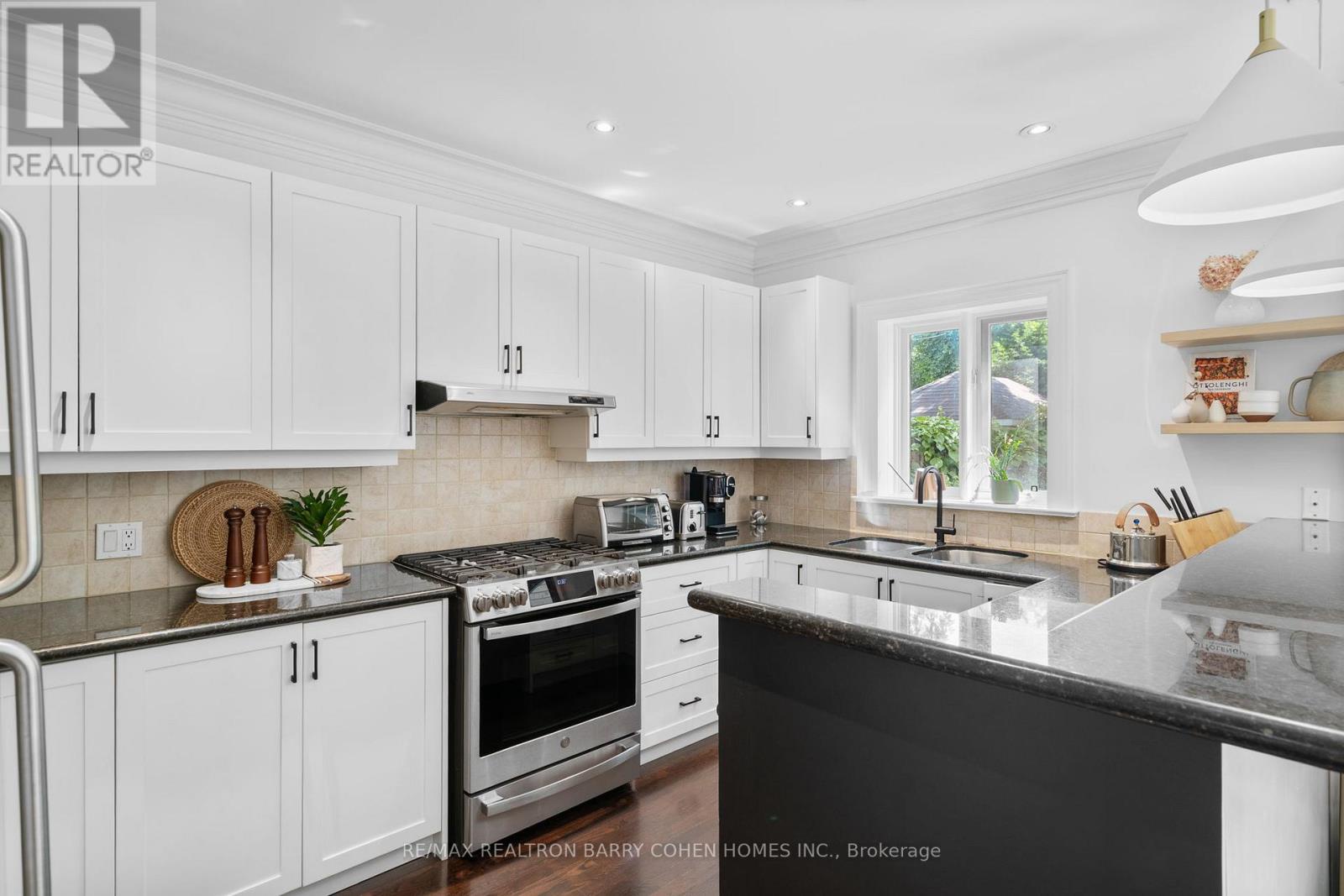 141 Latimer Avenue, Toronto (lawrence Park South), Ontario