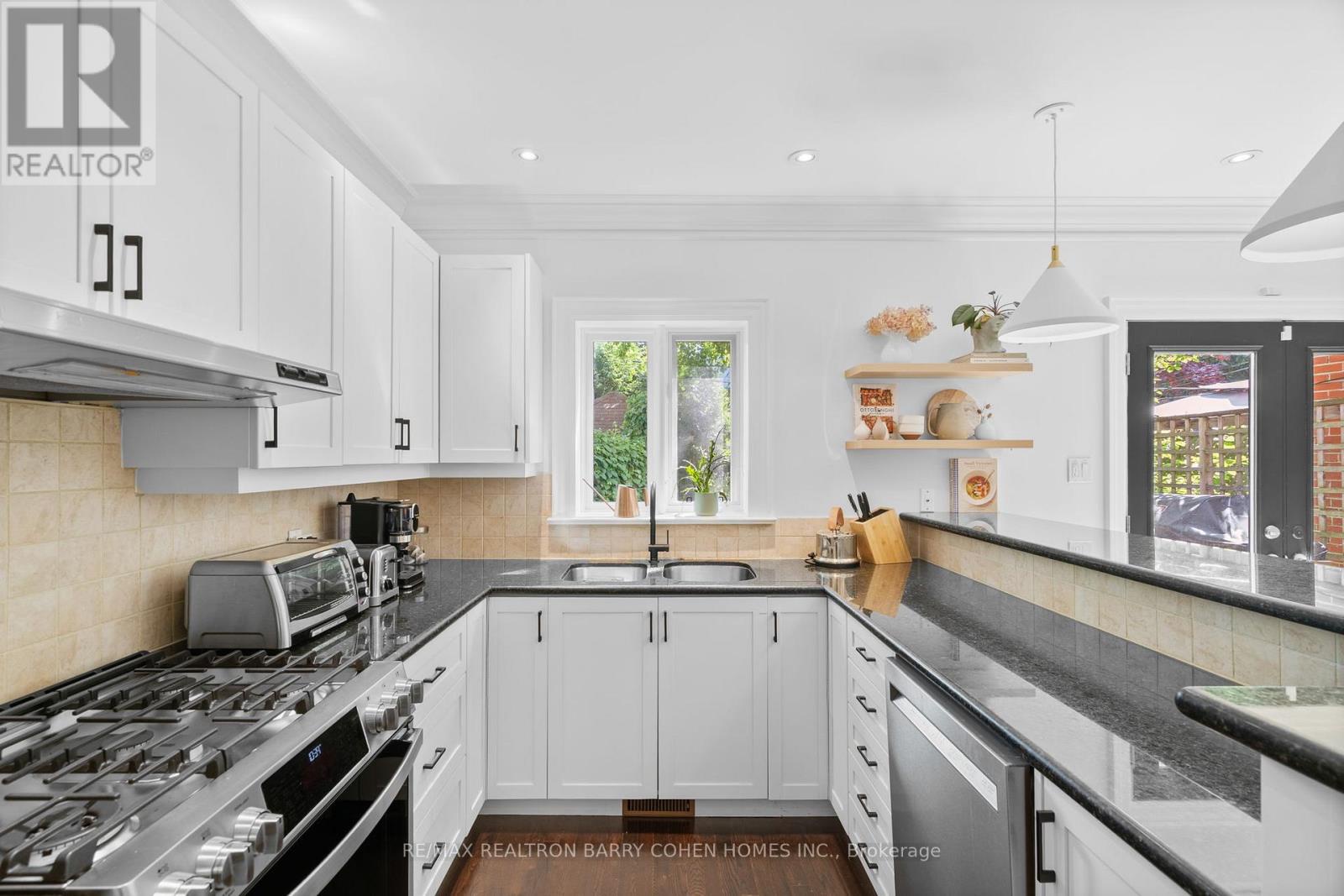 141 Latimer Avenue, Toronto (lawrence Park South), Ontario