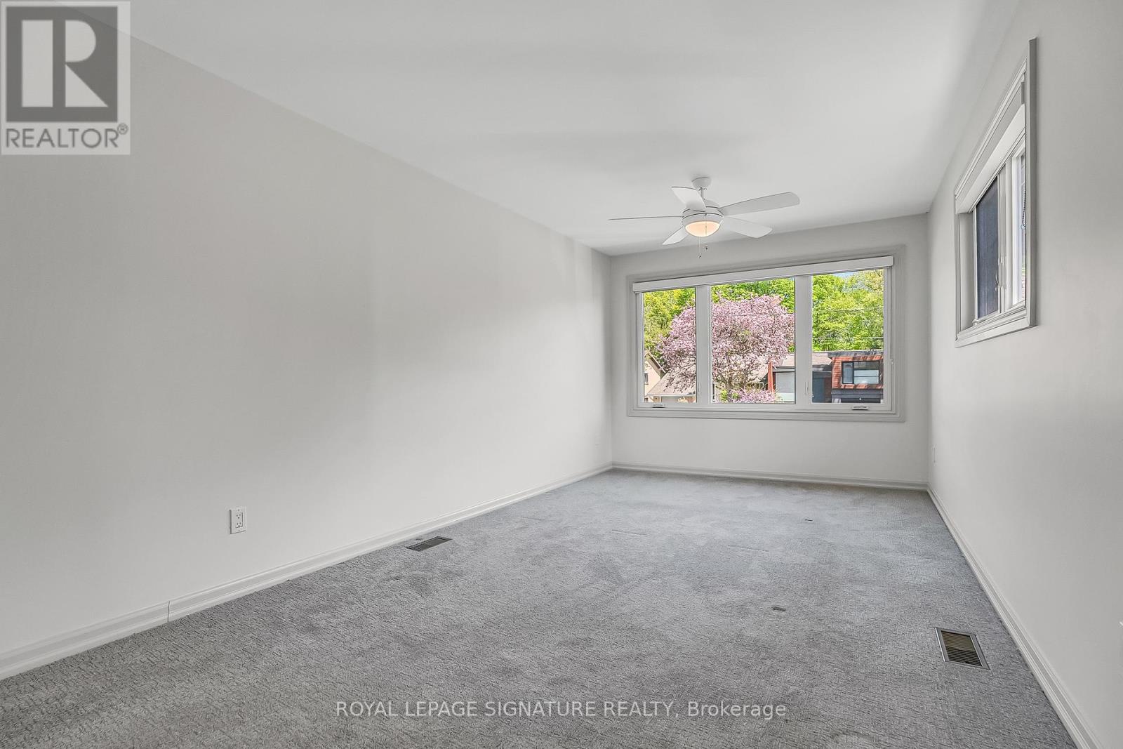 136 Three Valleys Drive, Toronto (parkwoods-donalda), Ontario