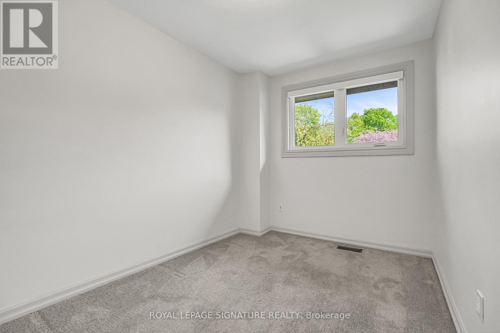 136 Three Valleys Drive, Toronto (parkwoods-donalda), Ontario