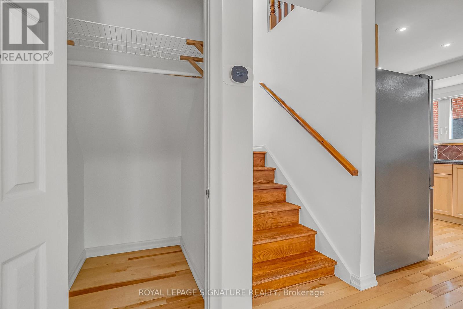 136 Three Valleys Drive, Toronto (parkwoods-donalda), Ontario