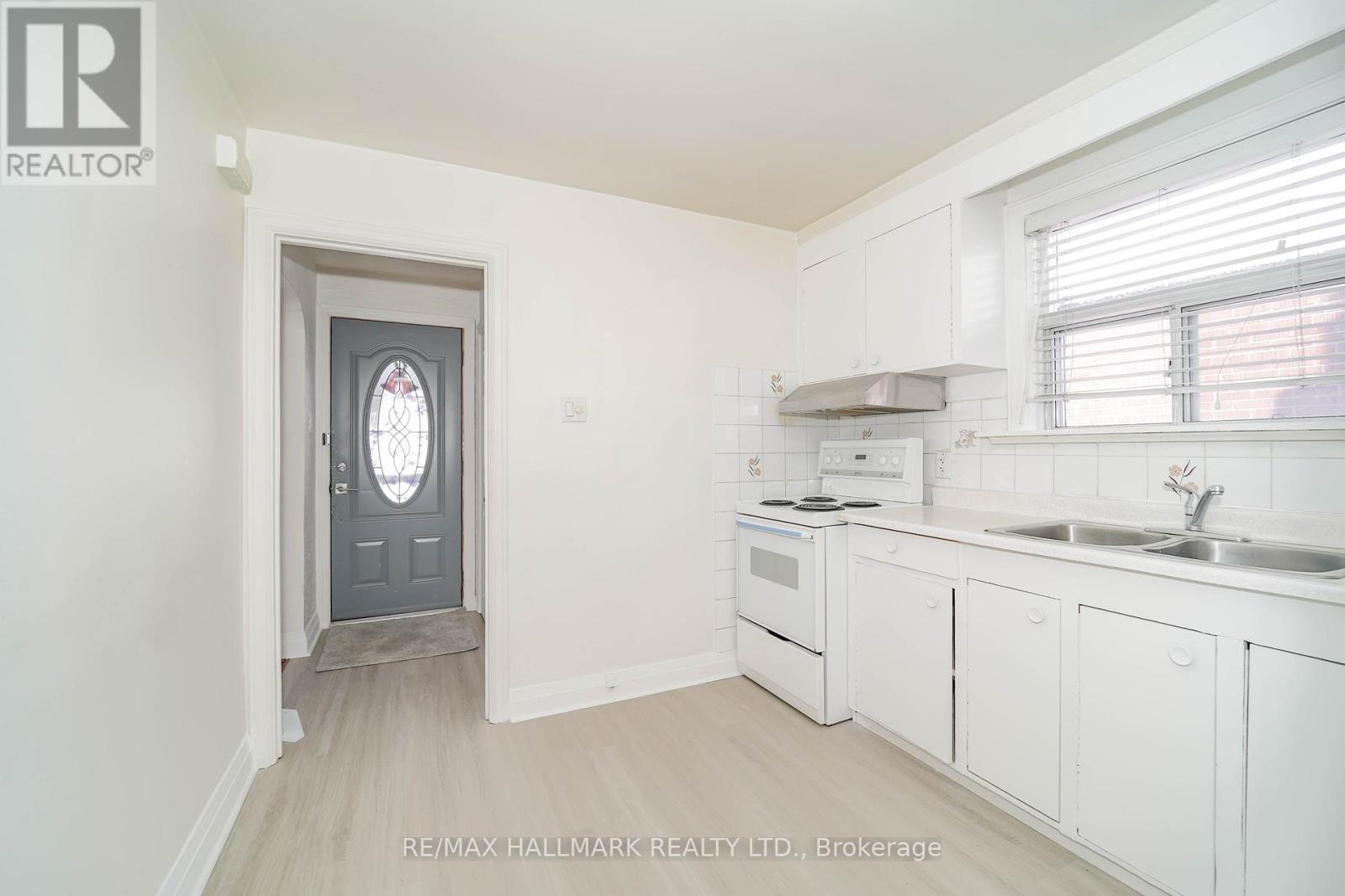 37 Galbraith Avenue, Toronto (o'connor-parkview), Ontario