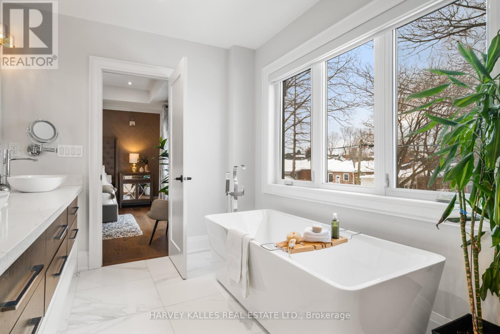 39 Amsterdam Avenue, Toronto (o'connor-parkview), Ontario